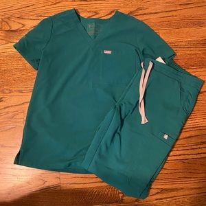 Figs hunter green set size S/SP